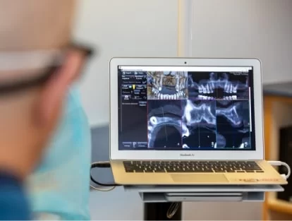 x dentistry implantes de navident