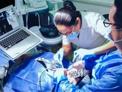 x dentistry Protesis dentales a presion Navident